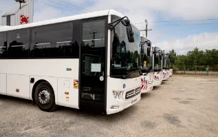 Cars scolaire extérieur